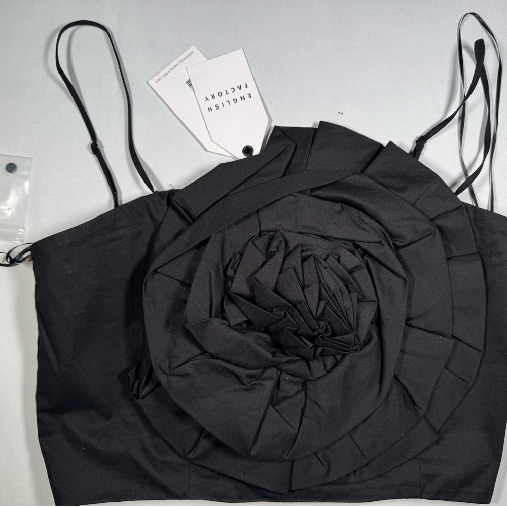 NWT English Factory Black FLOWER Top WITH REMOVABLE STRAPS. summer vacation - Picture 3 of 3